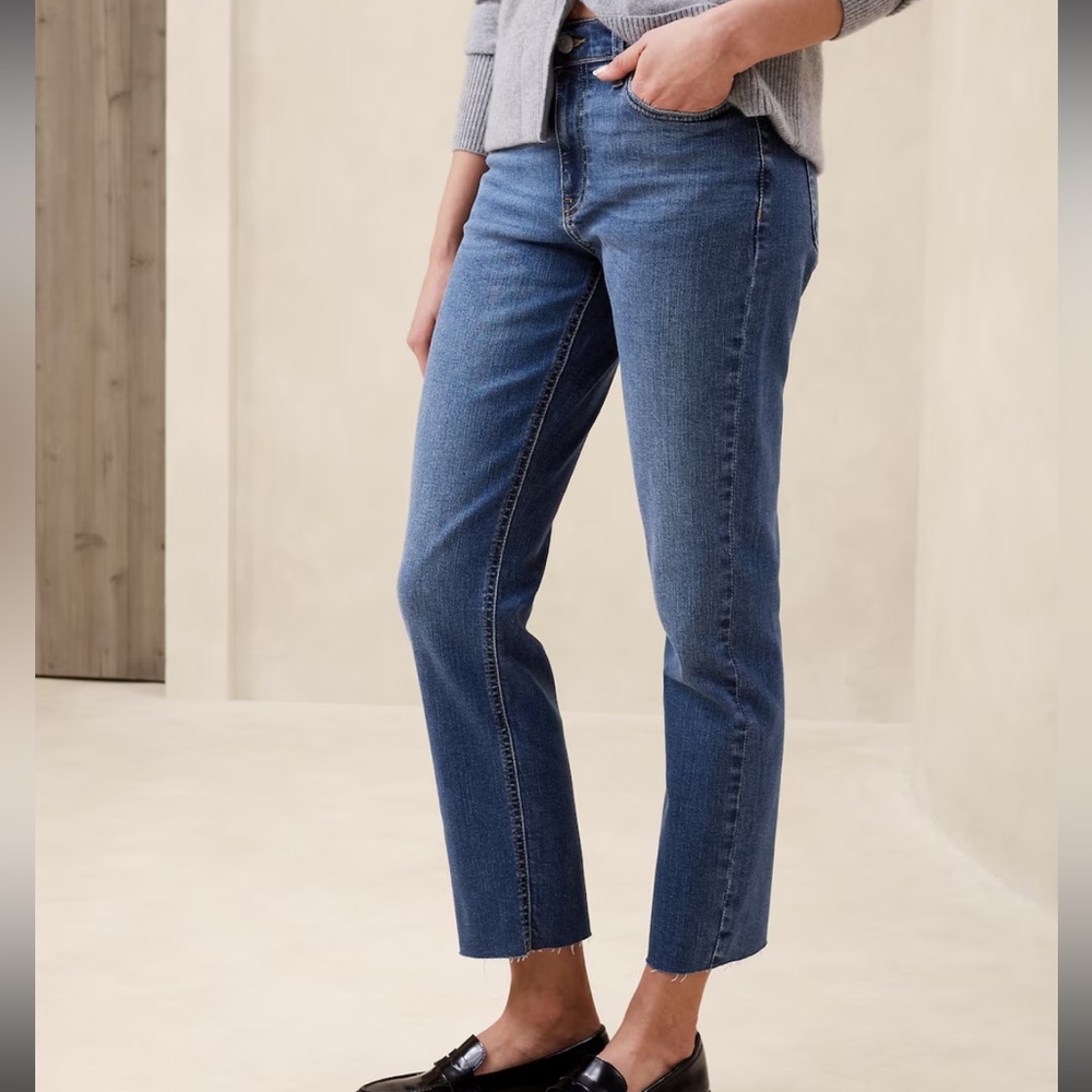 Banana Republic women’s mid-rise slim raw-hem jean